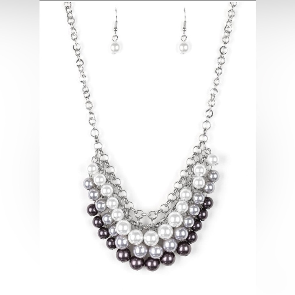 Run for the HEELS multi necklace and earrings -paparazzi - Picture 3 of 3